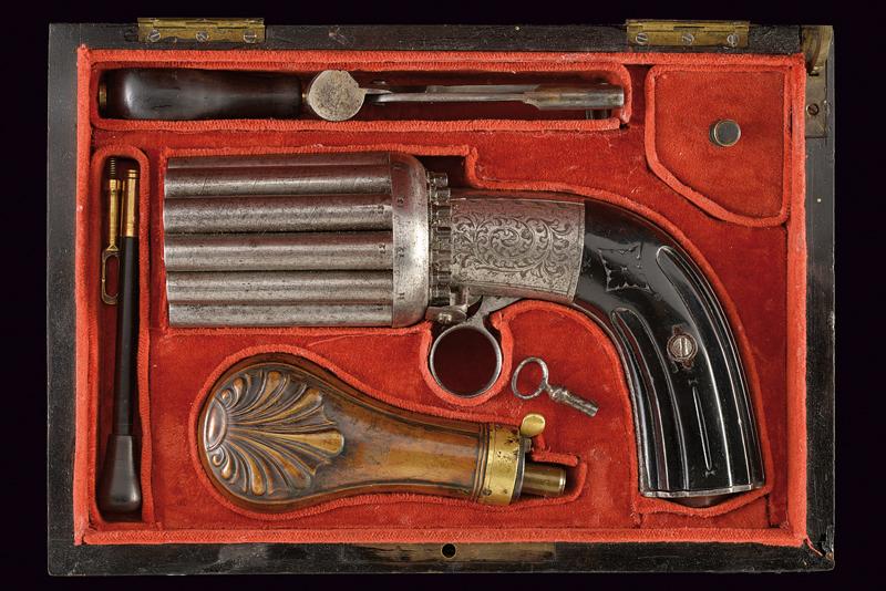 Rarissimo pepperbox revolver a diciotto canne di Mariette in cassetta