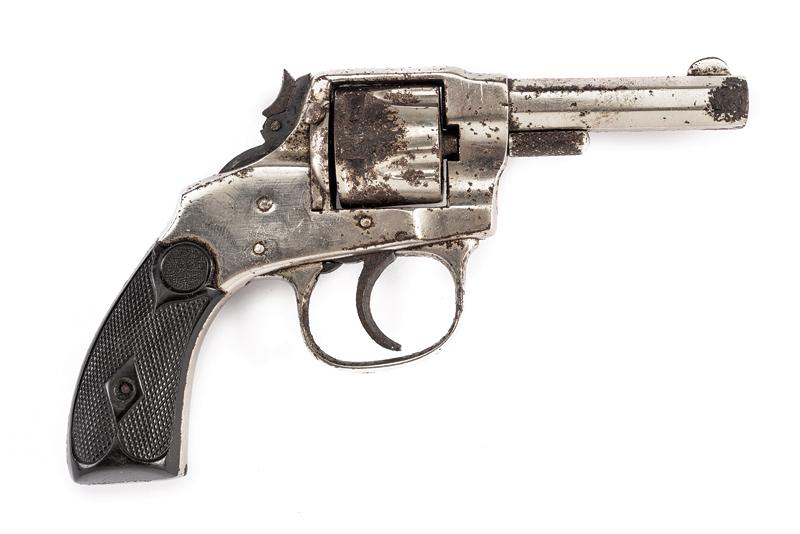 Piccolo revolver a percussione centrale