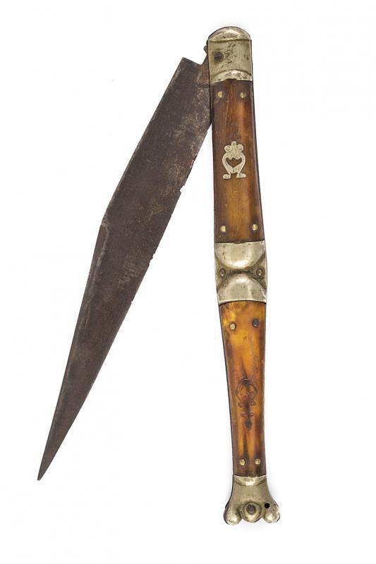 Coltello a serramanico
