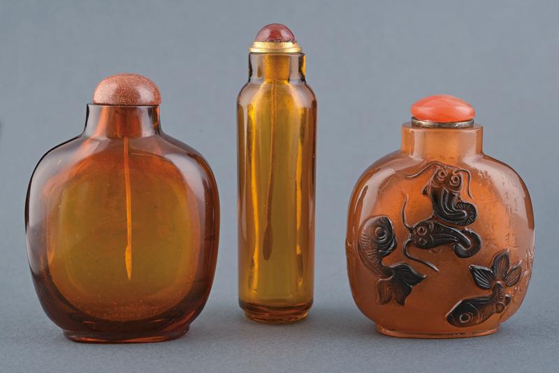 TRE BELLE SNUFF BOTTLE IN VETRO