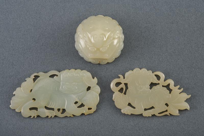 TRE PEZZI IN GIADA