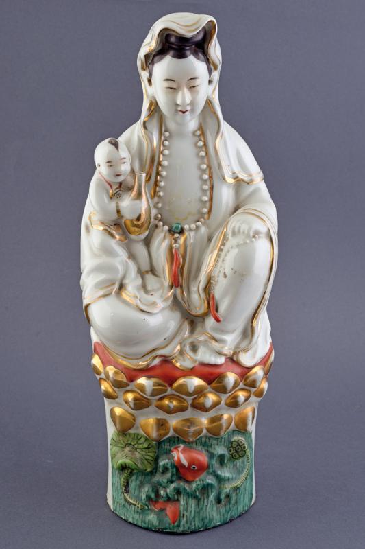 BELLA GUANYING IN PORCELLANA