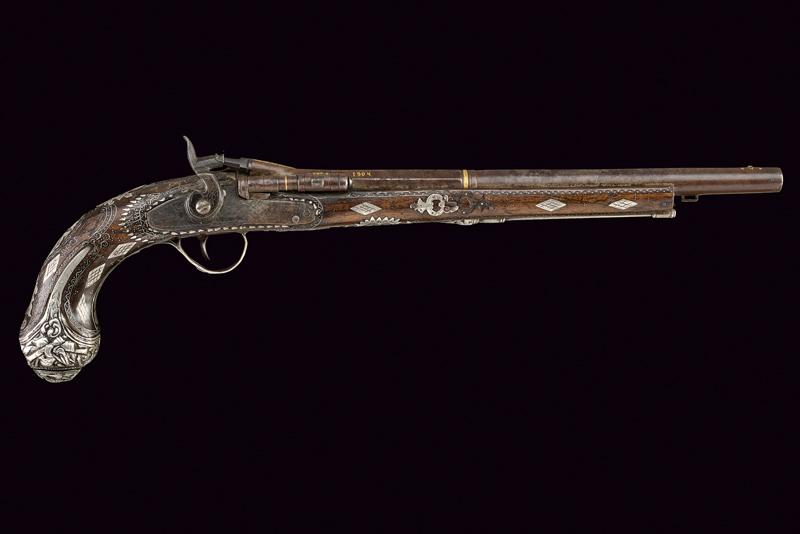 Rara pistola trasformata a retrocarica con sistema Snider e fornimenti in argento