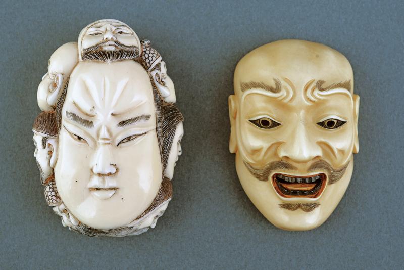 DUE NETSUKE IN AVORIO
