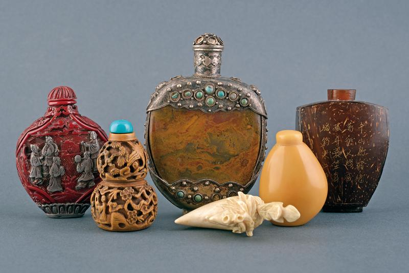 SEI SNUFF BOTTLES