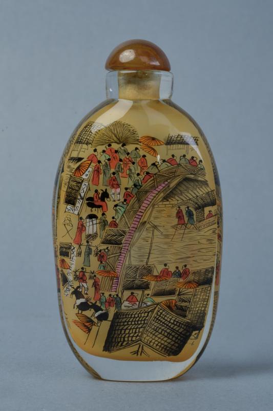Snuff bottle