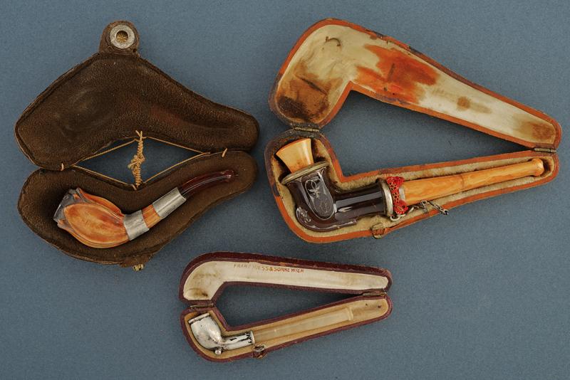 Lotto di tre bocchini in astuccio