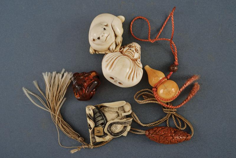 Lotto di quattro netsuke