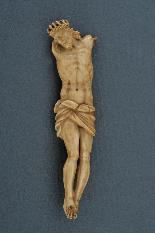 Figura di Cristo in osso