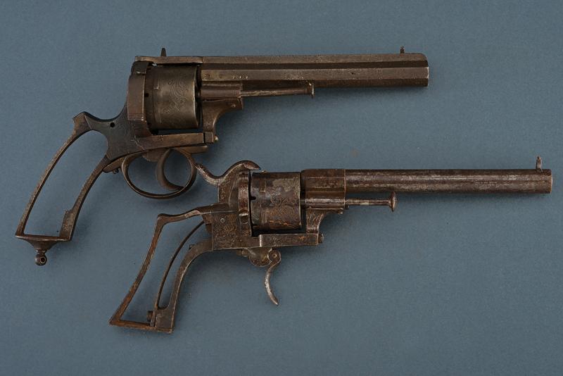 Lotto di due revolver a spillo
