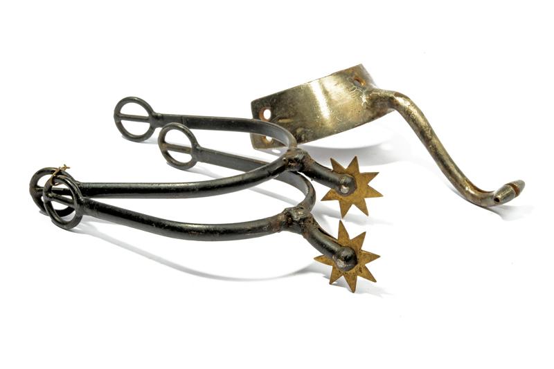 Lotto di sproni militari