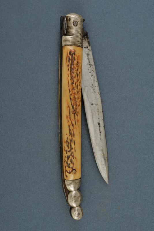 Coltello pieghevole
