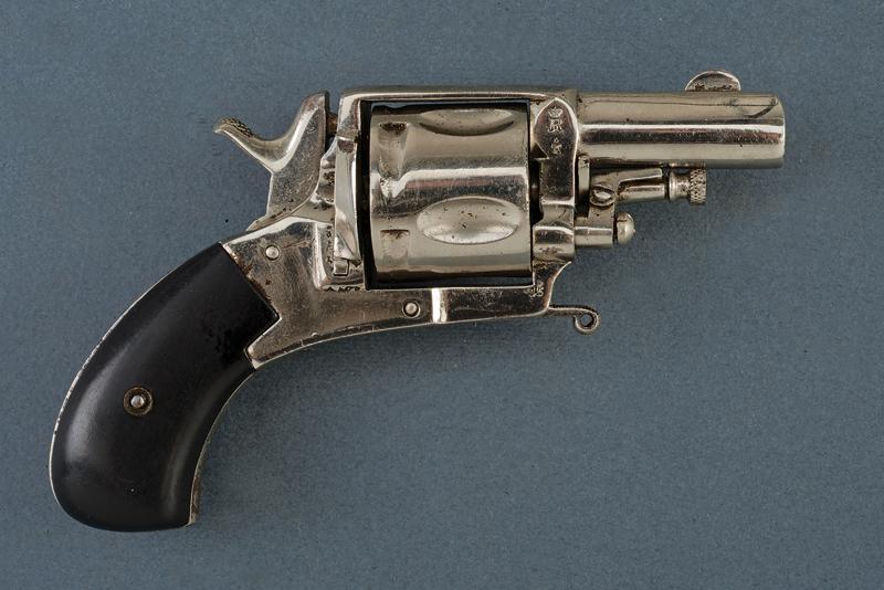 Revolver a perccussione centrale