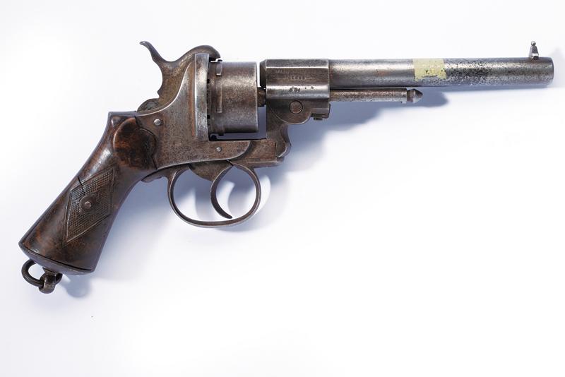Revolver a spillo