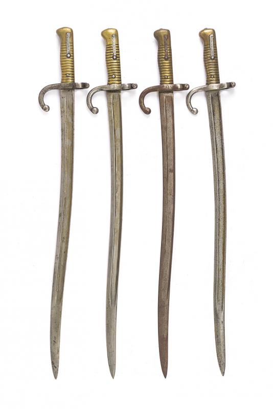 Lotto di quattro baionette Chassepot Mod. 1866 