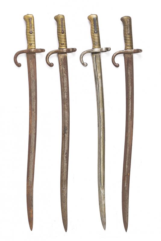 Lotto di quattro baionette Chassepot Mod. 1866 