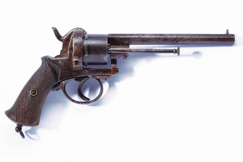 Revolver a spillo