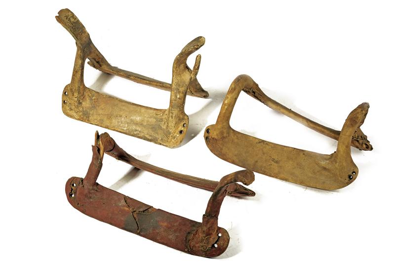 Lotto di tre selle da indiano