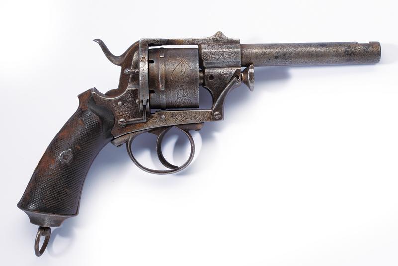Revolver a spillo