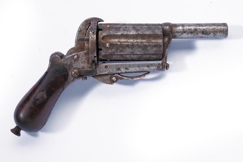 Pepperbox revolver a spillo