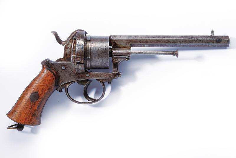 Revolver a spillo