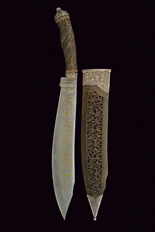 Bellissimo e raro coltello