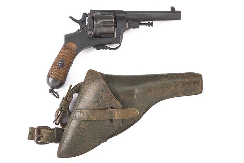 Revolver Bodeo mod. 1889 con fondina