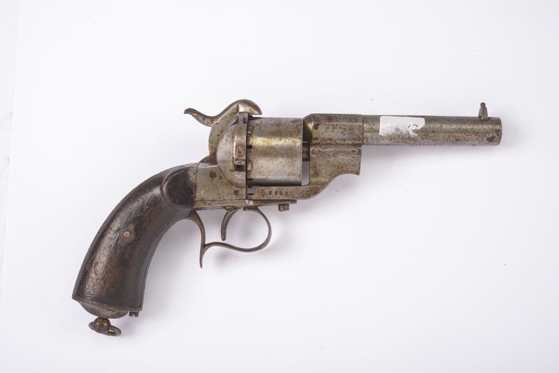 Revolver Glisenti a spillo