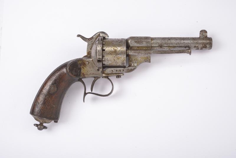 Revolver Glisenti a spillo