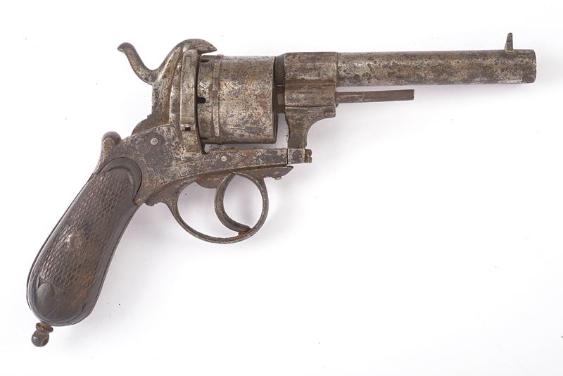 Revolver a spillo