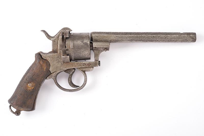 Revolver a spillo