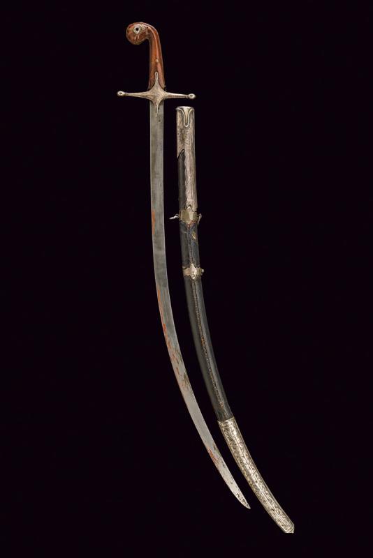 Shamshir con fornimenti in argento 