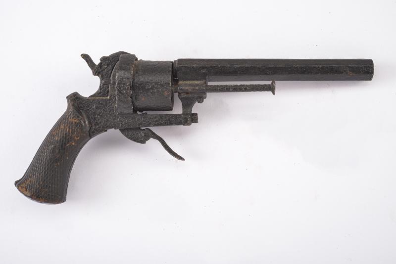 Revolver a spillo