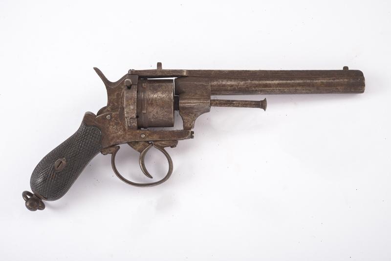 Revolver a spillo