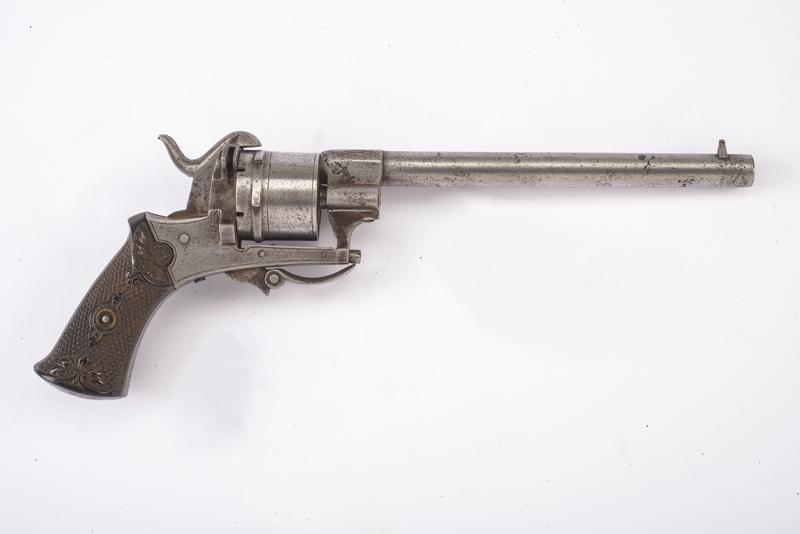 Revolver a spillo
