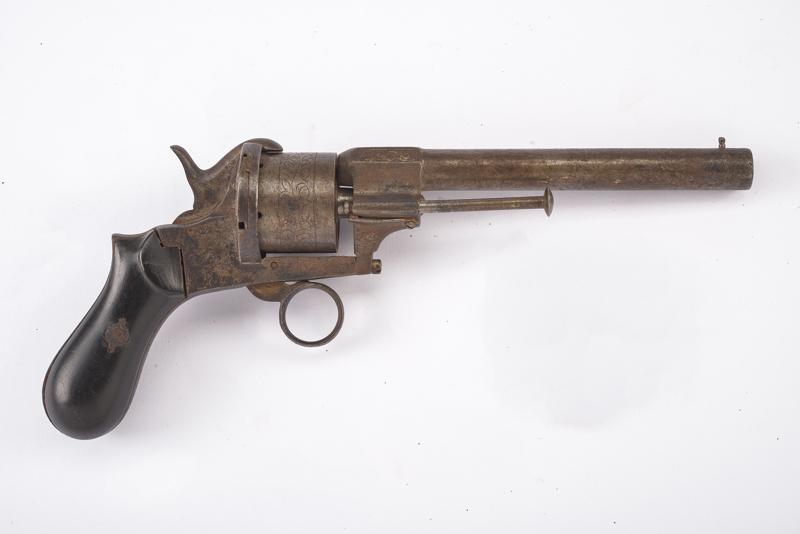 Revolver a spillo
