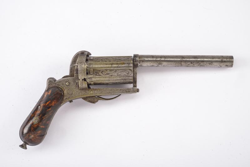 Pepperbox revolver a spillo
