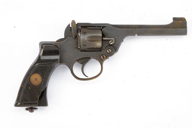 Revolver Enfield disattivato con fondina