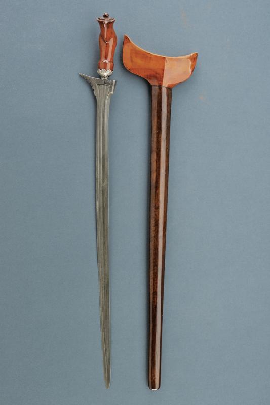 Keris panjang (da esecuzione)