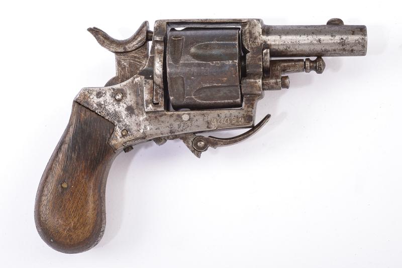 Revolver a spillo