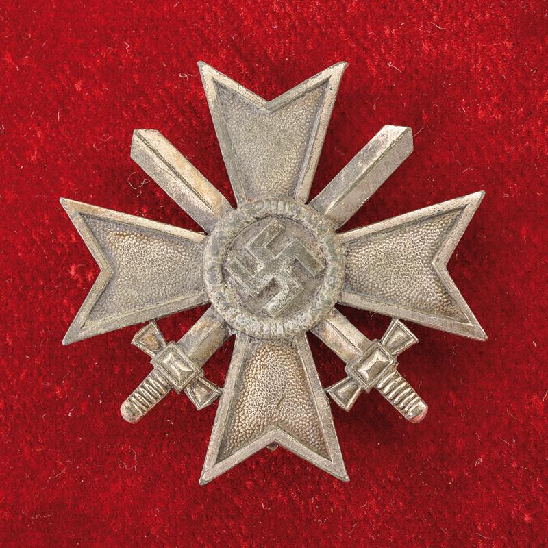 Croce al merito di guerra prima classe con spade