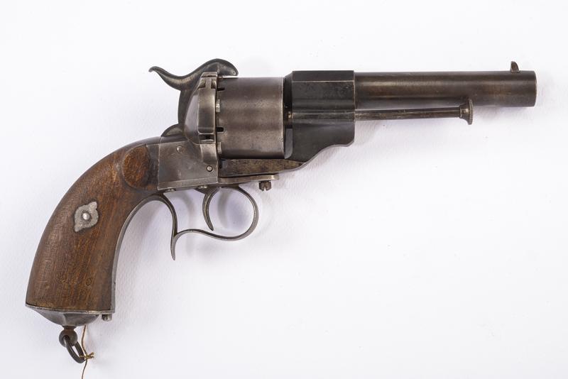 Revolver a spillo