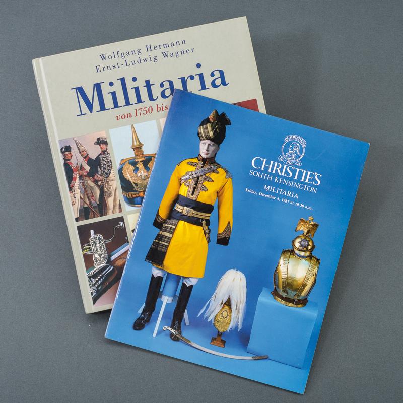 Lotto di due cataloghi d'aste di militaria