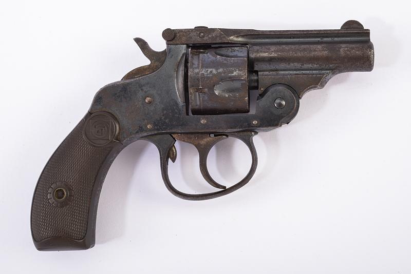 Revolver H&R ARMS Co. (Harrington & Richardson) a percussione centrale