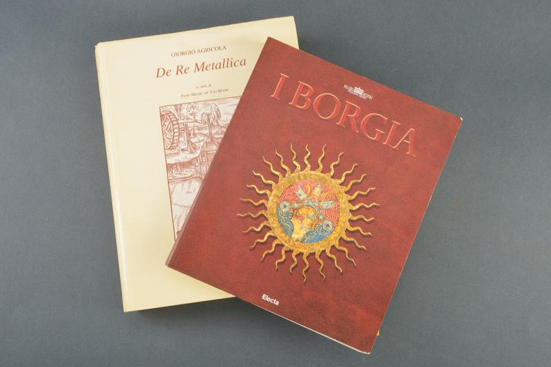 Lotto di due libri