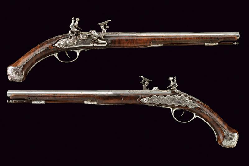 Paio di belle e rare pistole alla fiorentina a pietra focaia