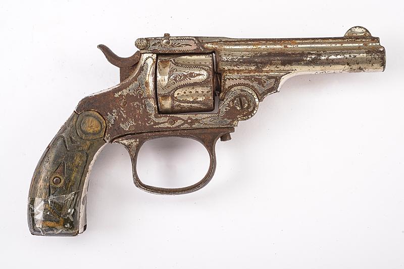 Revolver a retrocarica sul tipo S&W