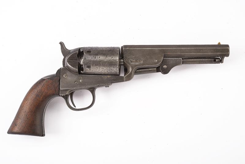 Revolver Clement a luminello sul tipo Colt