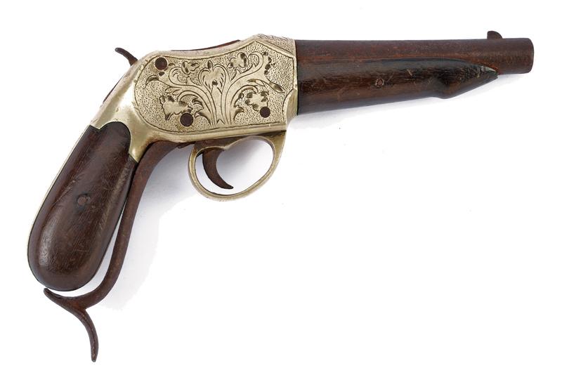 Pistola con sistema Martini