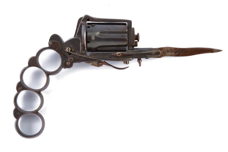 Raro revolver Apache a spillo
